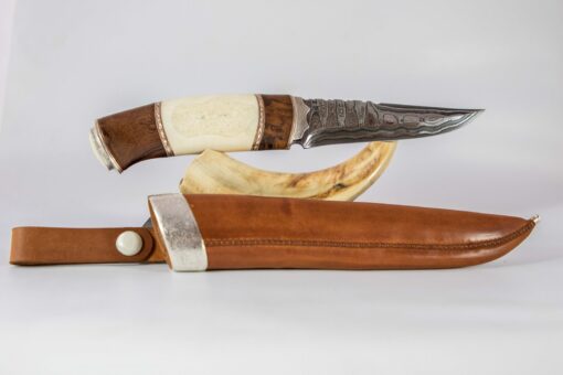 Kniv # 60